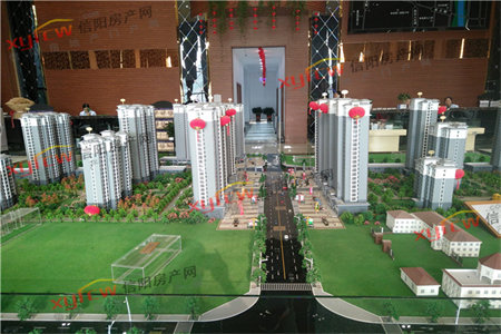 南湖大源·枫香小镇4室2厅2卫280万165m2出售